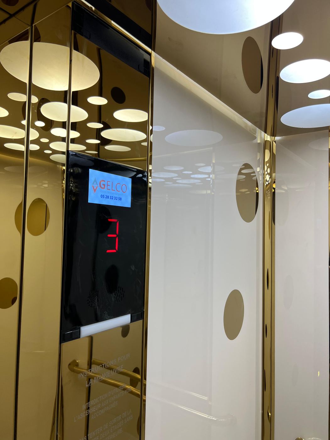 Cabine premium dorée